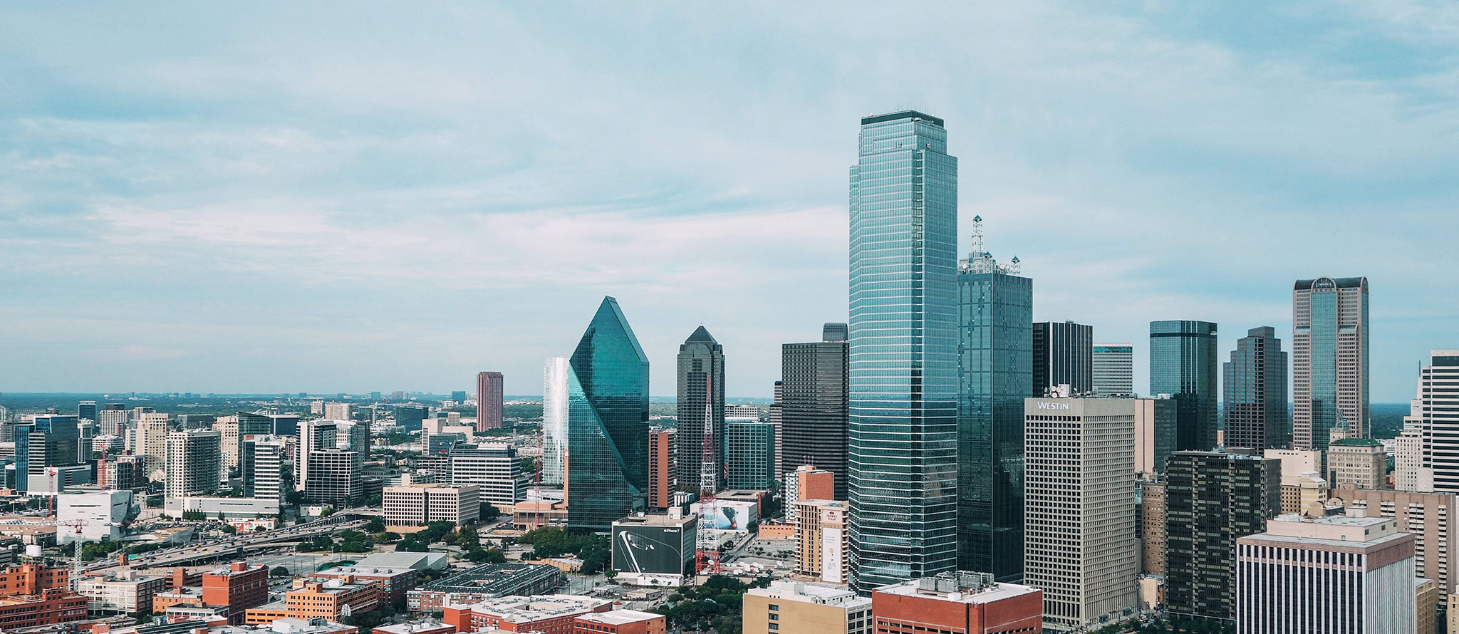 Jones 2k Store - City View of Dallas